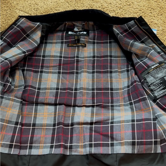 Barbour Black Beadnell Waxed Jacket - Picture 8 of 8